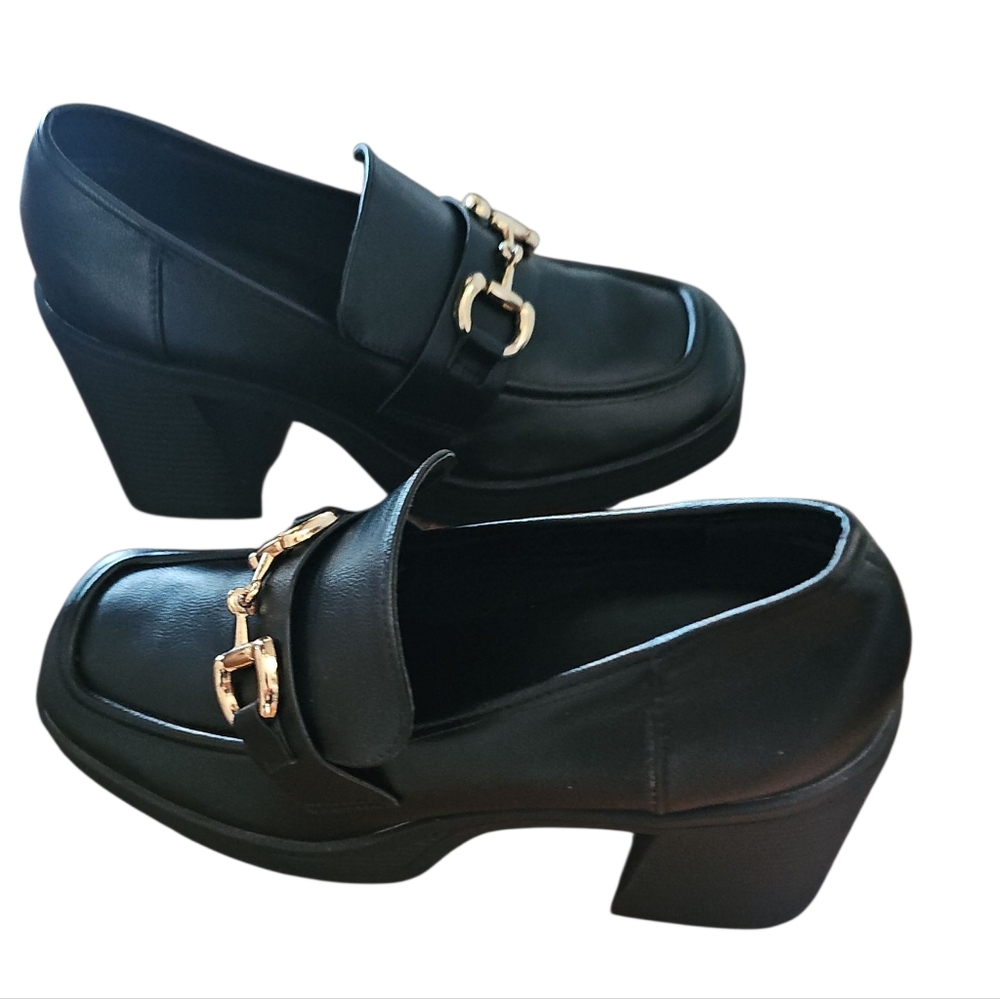 BAMBOO Black Chunky Slip On Loafers With Gold Accent Size 10. NWOT - Picture 3 of 7